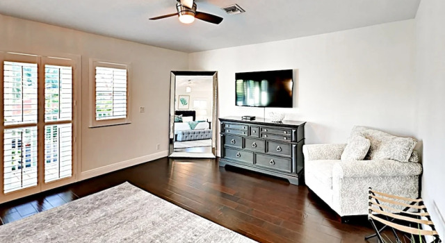 4br/4ba W/ Private Deck & Heated Pool - Near Beach 4 Bedroom Home, Забронировать Дом для отпуска Виллы Broward County, Вилла