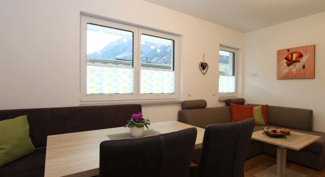 Modern Apartment Near Ski Area in Mittersill, Rezerwuj Apartament Hotele w Salzburg z parkingiem, Parking