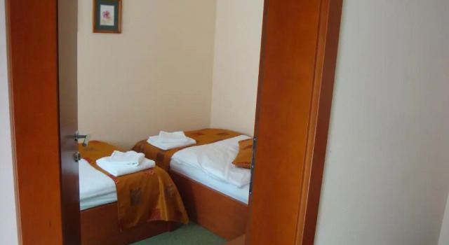 Четырёхместный номер Standard Hotel Aqua Roma