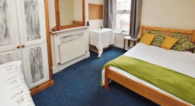 Exeter Terrace Retreat - 4 Bedroom House, Забронировать Отель Отели Эксетер 3 звезды, рядом с City Wall, 3*