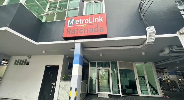 Metro Link Ratchada Hotel