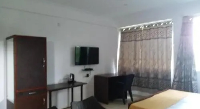 Krishna Hansraj Hotel