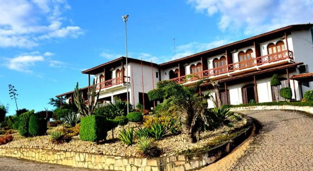 Hotel Serra do Ouro, Забронировать Отель Отели штата Баия с бассейном, Бассейн