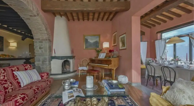 Вилла с 3 комнатами Villa Casalguidi by PosarelliVillas