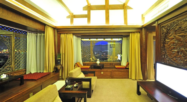 Lijiang Tianyu Shangyuan Hotel, Забронировать Отель Лицзян Юньнань, рядом с Улица Сквер-стрит Древнего города Даянь