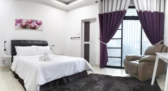 Teratak Persona Homestay. 4 rooms double storey terrace in Kuantan City., Rezervovat Hotel Hotely v Kuantan s parkováním, Parkování
