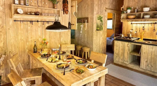 Luxury Sunshine Tent in Dochamps, Забронировать Отель Ла-Рош-ан-Арден 