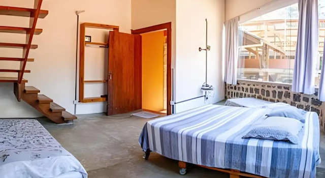 Casa Espetacular em Ubatuba - SP, Забронировать Отель Отели Убатуба с парковкой, Парковка