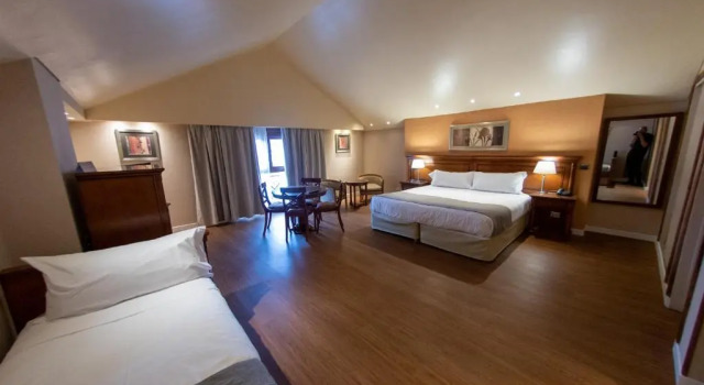 Полулюкс Hotel Albatros