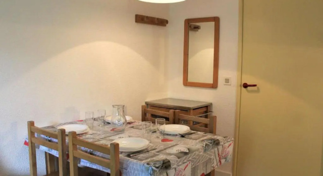 Appartement Vars, 1 pièce, 4 personnes - FR-1-330B-155