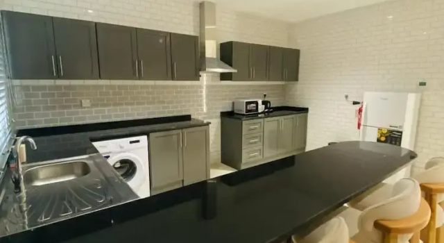 Номер Superior Baithans Furnished Apartments