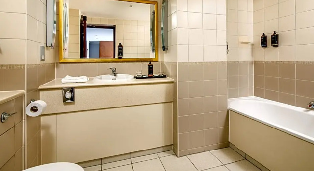 Люкс Superior Mercure Swansea Hotel