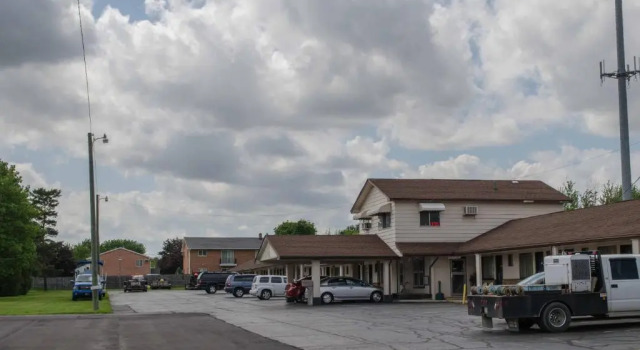 Delta Motel, Брондау Мотель Бэй Сити Мичиган