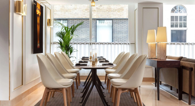 Отель Radisson Blu, London Bond Street