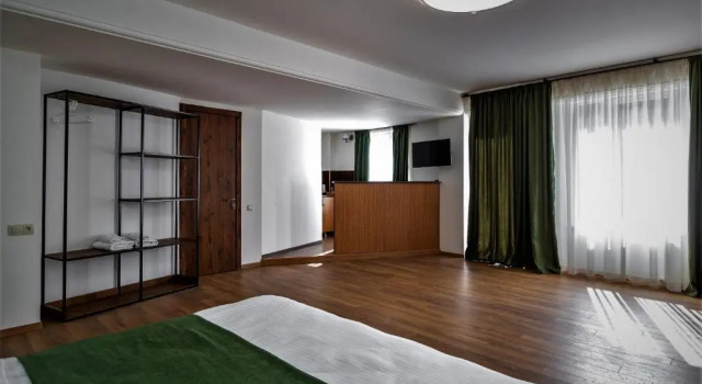 B&B Old Tbilisi, Забронировать Отель Отели Тбилиси с парковкой, рядом с Президентский дворец, Парковка