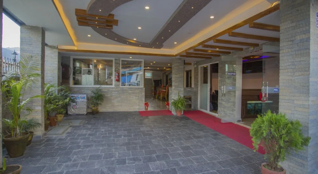 Oyo 218 Hotel Beijing Lu, Забронировать Отель Покхара провинция Гандаки-Прадеш