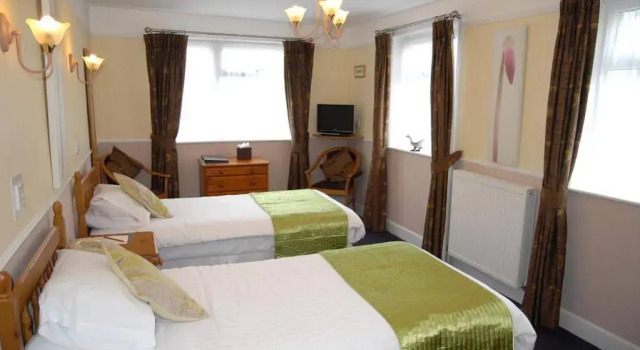 The Kingswood Hotel, Забронировать Отель Бизнес-отели Англии, 4* 5*