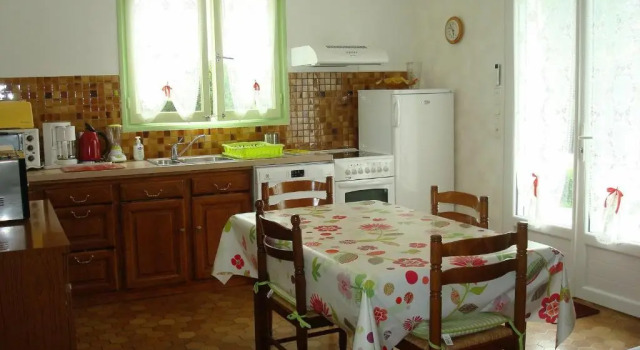 Maison Valençay, 4 pièces, 6 personnes - FR-1-591-148, Rezerwuj Hotel  