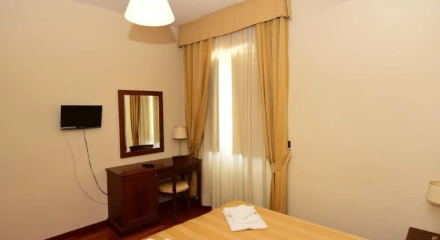 Albergo La locanda degli Apolidi, Prenota Hotel Atena Lucana Cilento