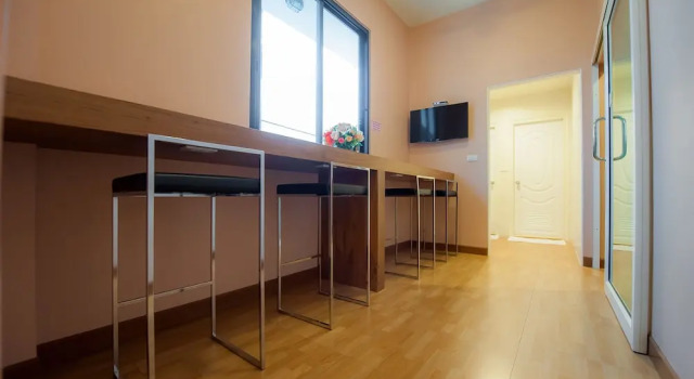 Кровать в общем номере Full House Khaosan - Hostel