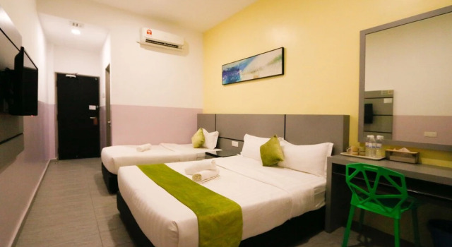 Трёхместный номер Deluxe Travelland Hotel