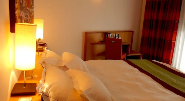 Supérieure simple chambre avec balcon Logis Hotel Restaurant A LEtoile