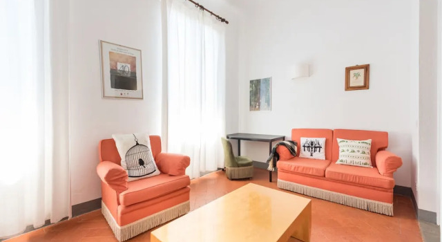 Pitti Large Apartment With Balcony, Забронировать Апартаменты/квартира Апартаменты Флоренции, рядом с Дворец Ручеллаи, Апартаменты/квартира
