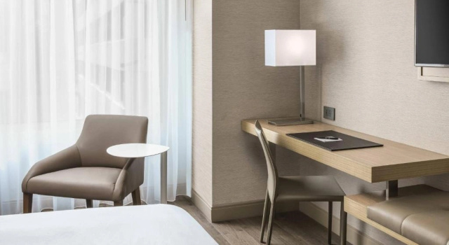 Четырёхместный номер Standard с красивым видом из окна AC Hotel by Marriott Washington DC Downtown