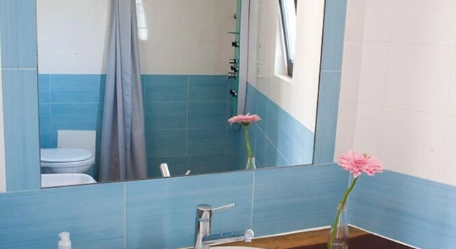 Двухместный люкс Superior с балконом Good Feeling Hostel & Guest House