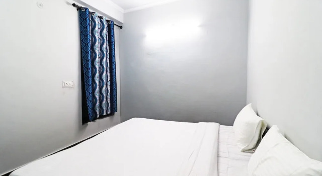 Friends Residency by OYO Rooms, Забронировать Отель Гургаон 