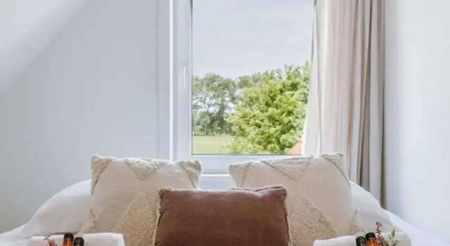 Vacation Home in Damme With Sunny Garden and Views, Забронировать Дом для отпуска Виллы Дамме, Вилла