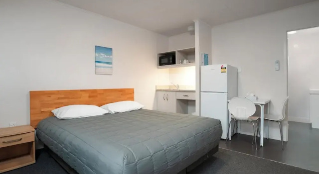 Студия Standard Colonial On Gladstone Motel