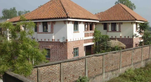 Aamar Bari Hotel, Prenota Hotel Bolpur West Bengal