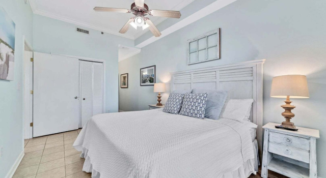 Phoenix East 009 - Ground-floor Gulf-front Condo - Sleeps 8 - Orange Beach, AL, Boek Appartement Orange Beach 