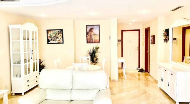 Apartment with 2 Bedrooms in San Pedro Alcántara, with Wonderful City View, Pool Access, Furnished Terrace - 300 M From the Beach