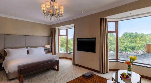 Двухместный полулюкс Sofitel Hangzhou Westlake