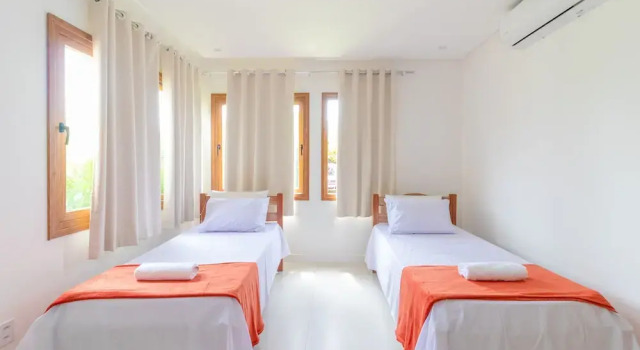 PF24 Excelente Casa 6 Suítes