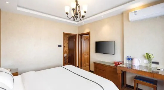 Люкс Taoyuan Holiday Hotel (Harbin Zhongyang Street)