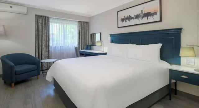 Двухместный номер с видом на сад Protea Hotel by Marriott Johannesburg Balalaika Sandton