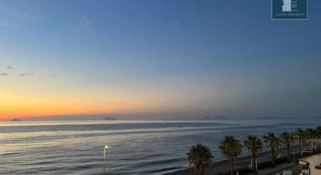 Апартаменты "I MORI LUXORY APARTMENTS" - Attico mansardato con incantevole vista mare