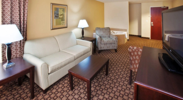 Двухместный люкс Holiday Inn Quincy East by IHG