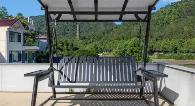 Tiantai Xiangtu Homestay (Guoqing Temple Scenic Area Branch)