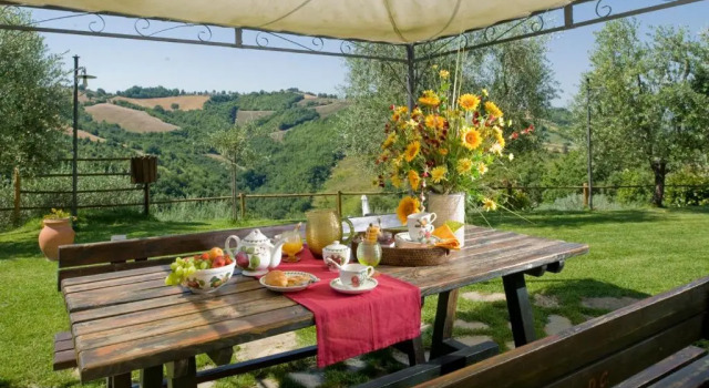 Апартаменты с балконом Agriturismo Le Dolci Colline