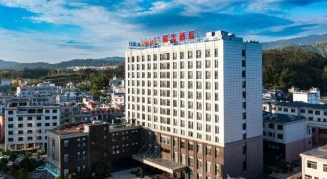 Rayzen hotel, Book Hotel Hoteller i Lincang med parkering, Parkering