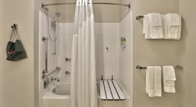 Двухместный люкс Holiday Inn Express & Suites Albuquerque East by IHG