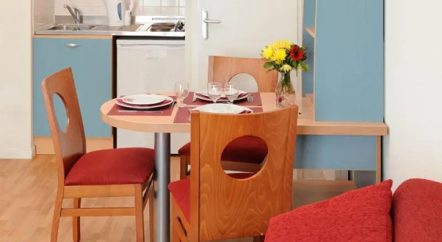 Номер Standard Séjours & Affaires Reims Clairmarais