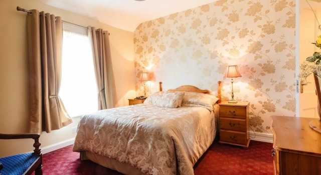 Cawleys Guesthouse, Book Hotel Hotels in Sligo County with Parking, Parking