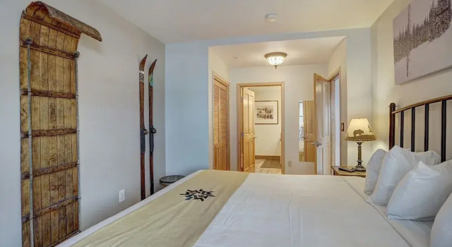 Premier Silver Mill 8281-2br-walk To Slopes! Kids Ski Free! 2 Bedroom Condo by RedAwning