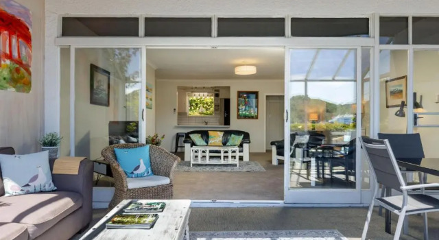 Seaview Apartment