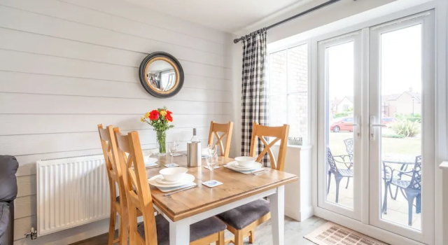 Lilipad Cottage, Varaa Lomakoti Mökit kohteessa Merseyside, Mökki